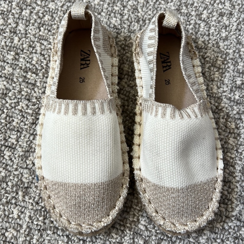 Zara Toddler Kids Espadrilles Shoes Ivory Beige Cap toe Sandals 25 8.5